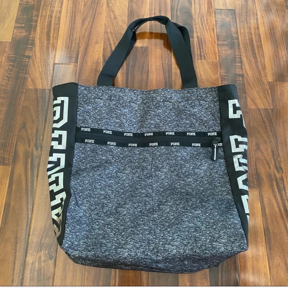 VS pink tote